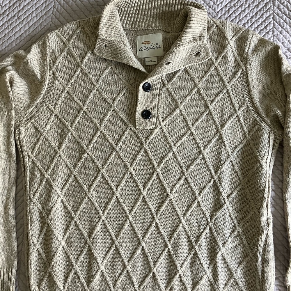 Men’s Bob Limley aka tan sweater size M